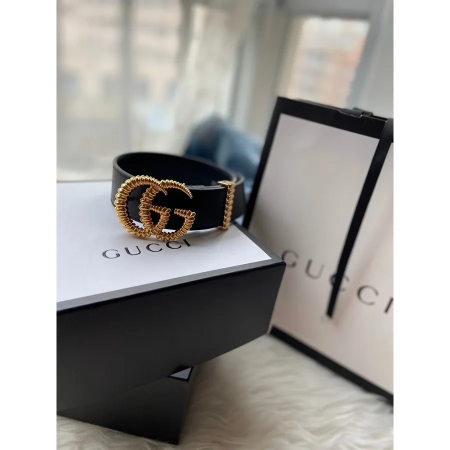 Gucci Vöö 4 Cm Kullast Riistvara Vasikanahast Sügis/talv 2020 Kollektsioon, Must