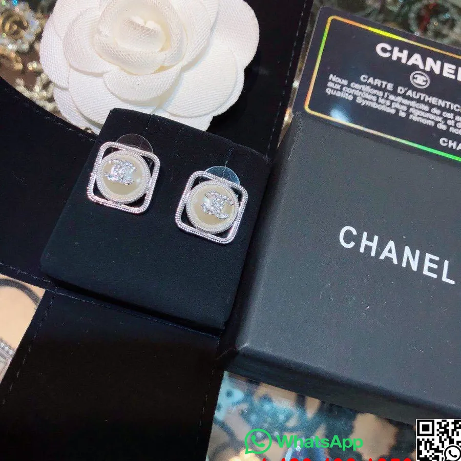 Anting-anting Pejantan Berhias Mutiara Persegi Chanel 92375 Koleksi Musim Semi/musim Panas 2020, Perak