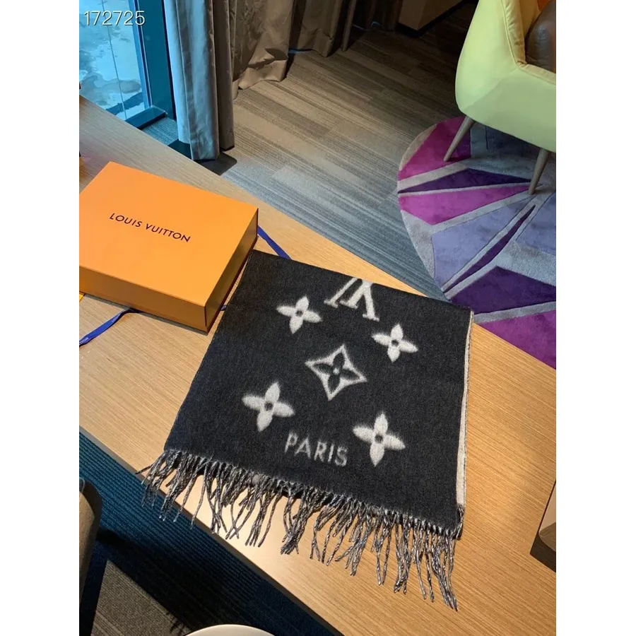 Louis Vuitton Reykjavik Cashmere Shawl Scarf 190cm Fall/Winter 2020 Collection, Black/Grey