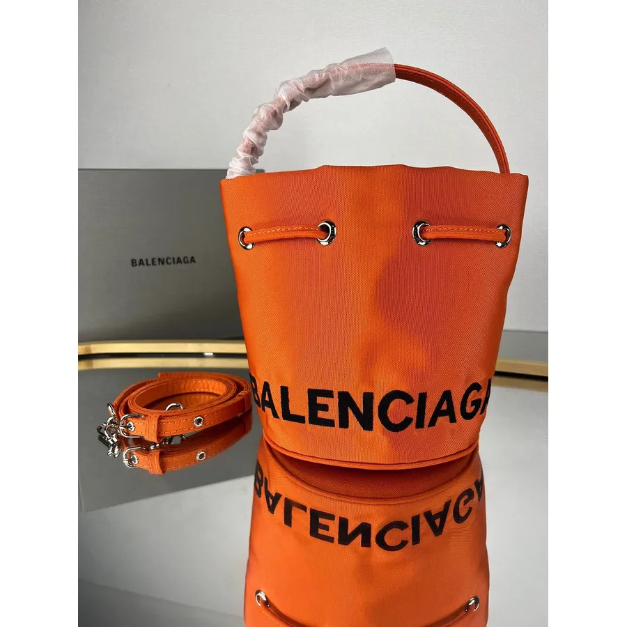 Geantă Balenciaga Wheel Xs Cu șnur 18 Cm Pânză Colecția Primăvară/vară 2022, Portocaliu