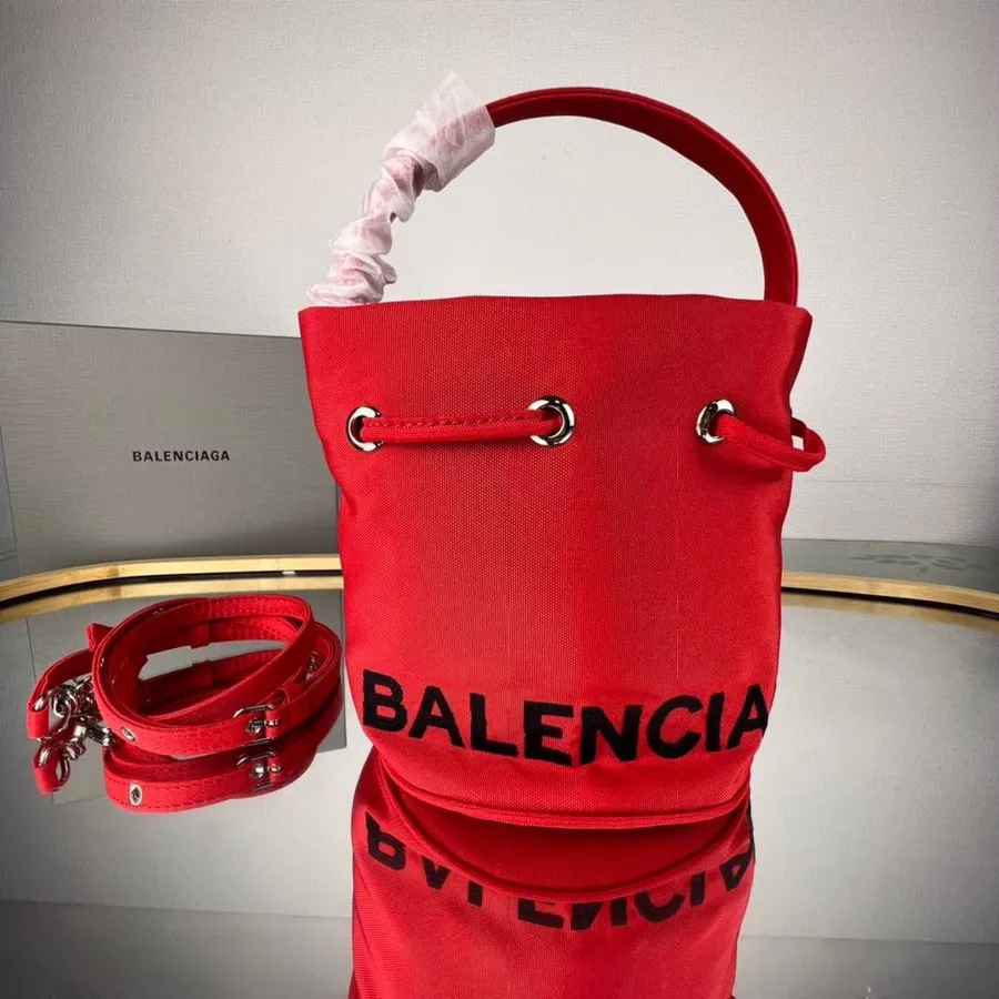 Balenciaga Wheel XS Beuteltasche Mit Kordelzug, 18 Cm, Canvas, Frühjahr/sommer-kollektion 2022, Rot