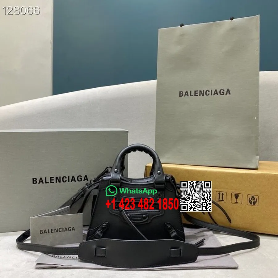 Borsa Balenciaga Neo Classic Collezione Autunno/inverno 2020 In Pelle Di Vitello Liscia Con Hardware Opaco, Così Nera