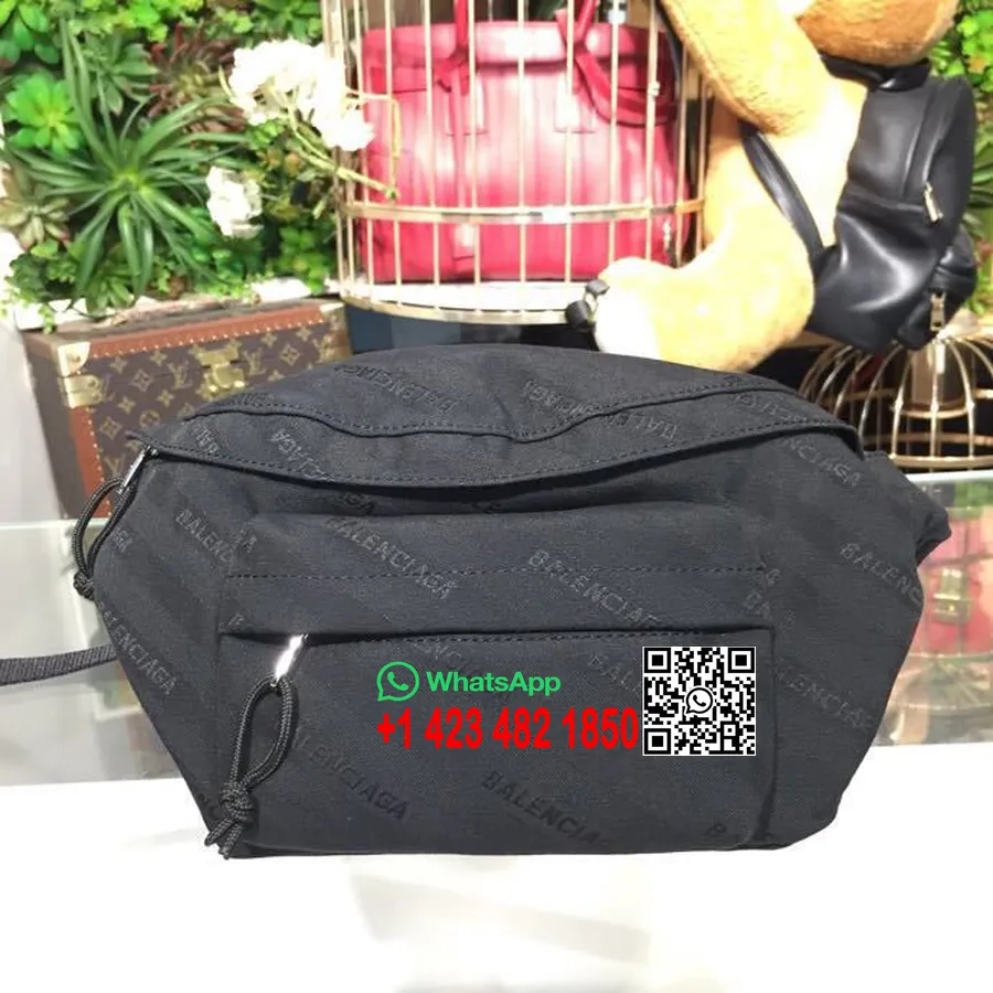 Tas Fanny Pack Kulit Anak Sapi 22cm Koleksi Spring/summer 2018, Hitam