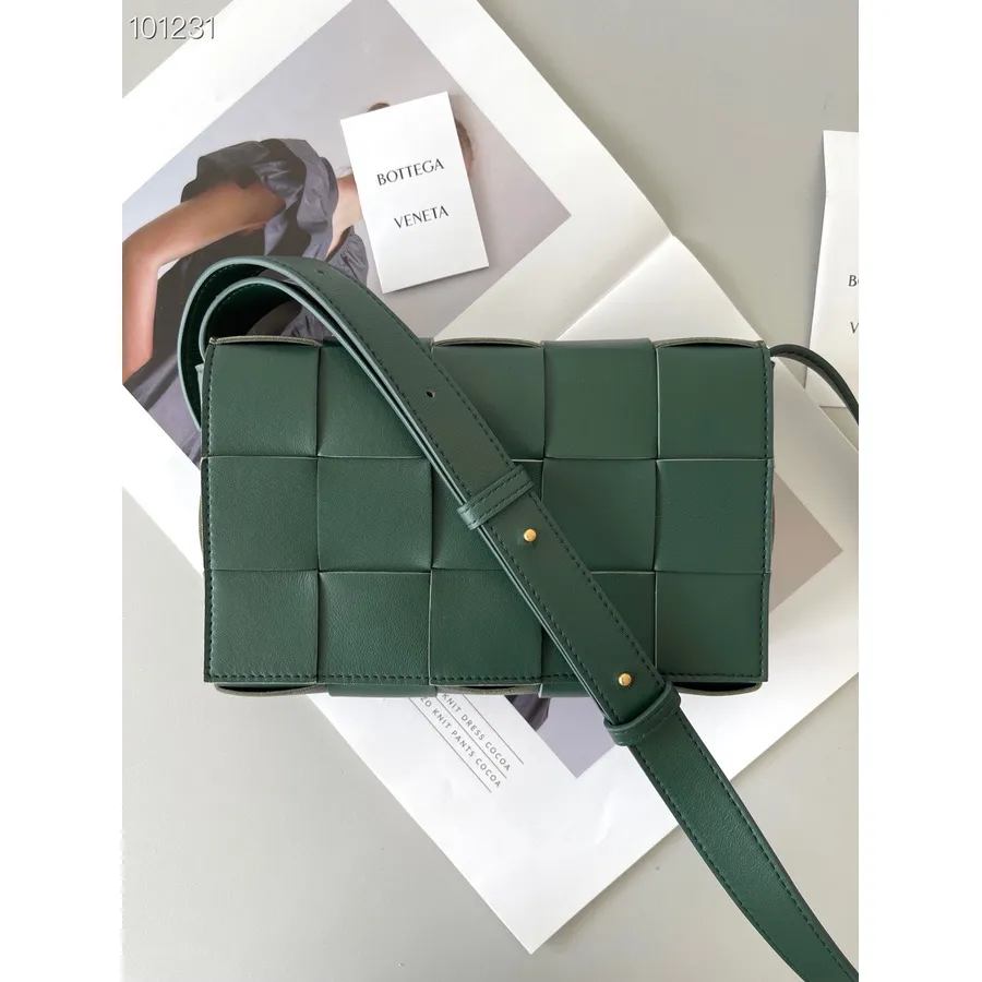 Bottega Veneta Mini Kaset çantası 24cm 578004 Kuzu Derisi Altın Donanım Sonbahar/kış 2022 Koleksiyonu, Raintree