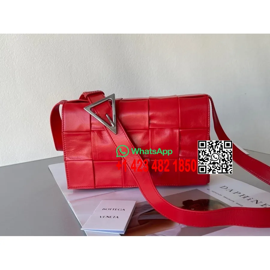 Bottega Veneta Kazettás Táska 23cm 667298 Borjúbőr Ezüst Hardver 2022 Tavaszi/nyári Kollekció, Chili