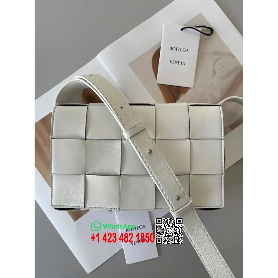 Bolsa Mini Cassete Bottega Veneta 24cm 578004 Couro Pele De Cordeiro Coleção Primavera/verão 2022, Giz