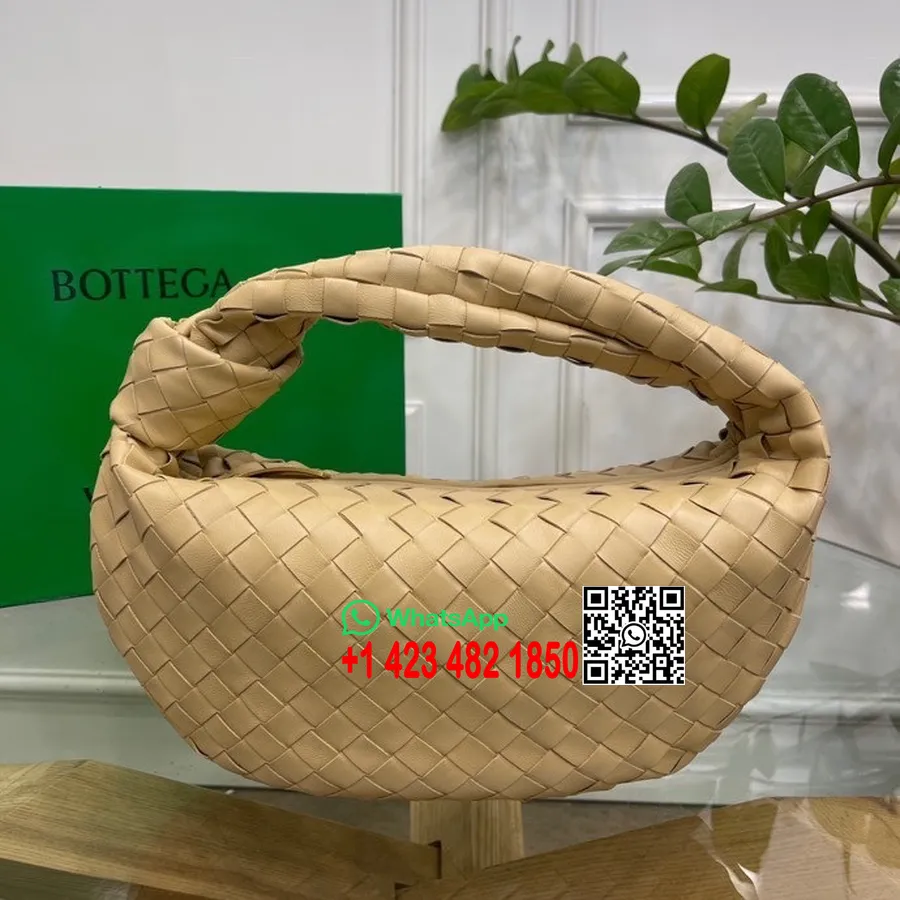 Bottega Veneta Jodie Válltáska 36cm 600261 Báránybőr/borjúbőr 2022 Tavaszi/nyári Kollekció, Mandula