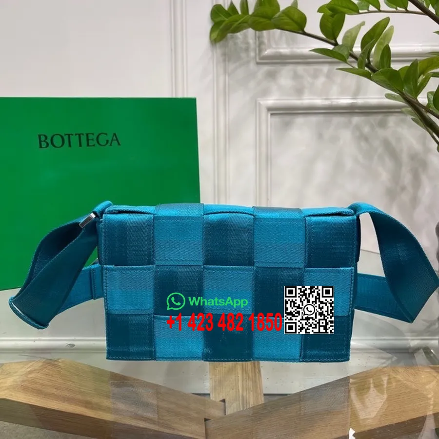 Bottega Veneta Hevederes Cross Body Táska 26cm 8803 Polipropilén Tavaszi/nyári 2022 Kollekció, Blaster