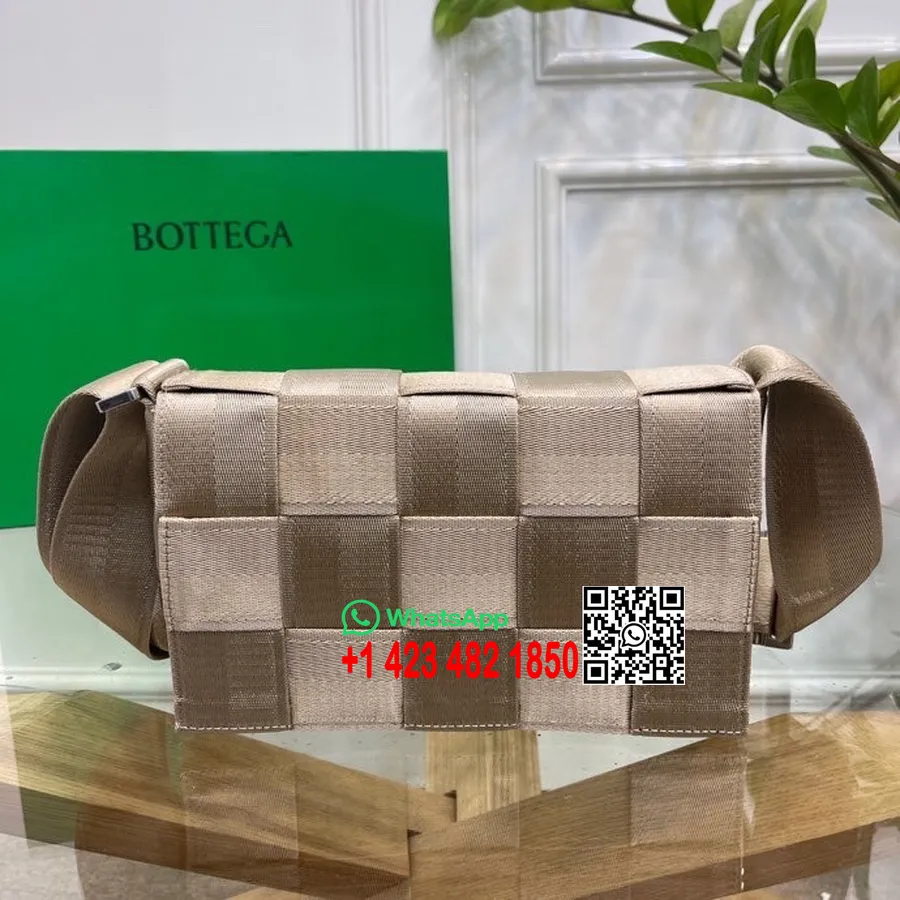 Bottega Veneta Hevederes Cross Body Táska 26cm 8803 Polipropilén Tavasz/nyár 2022 Kollekció, Gipsz