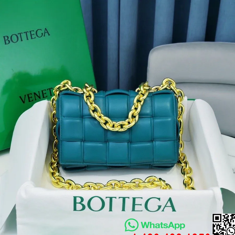 Bottega Veneta Párnázott Kazettás Válltáska 26cm 631421 Báránybőr 2022 Tavaszi/nyári Kollekció, Tőkés Réce