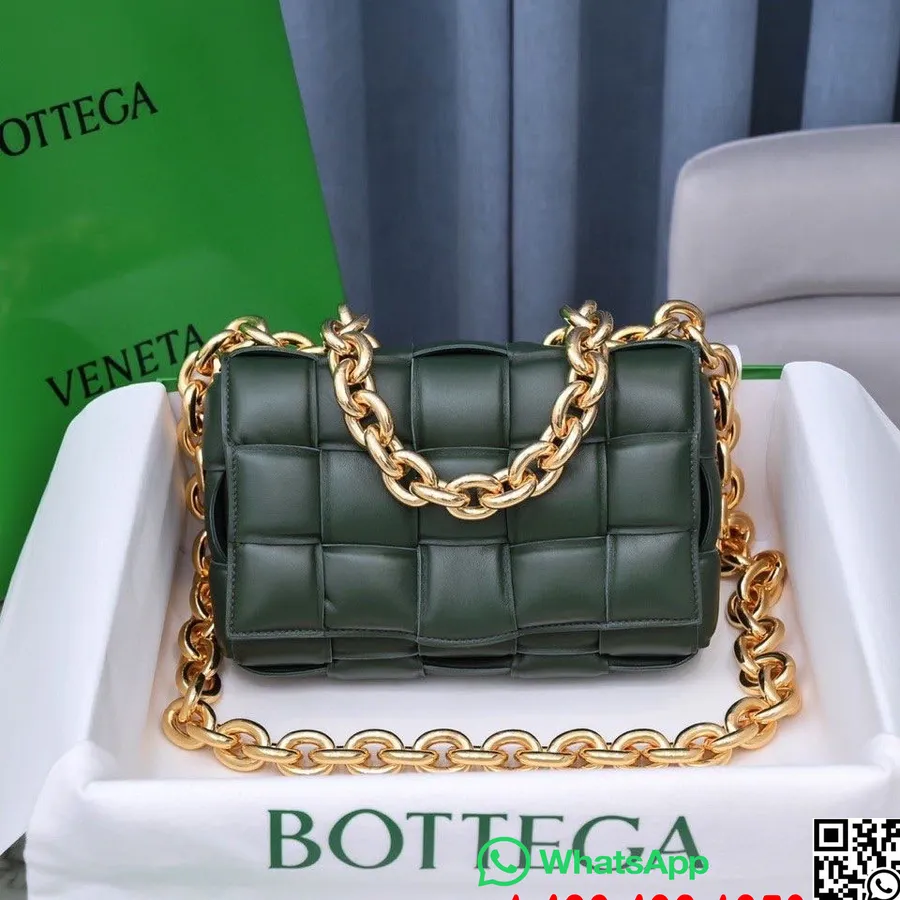 Bottega Veneta Párnázott Kazettás Válltáska 26cm 631421 Báránybőr 2022 Tavaszi/nyári Kollekció, Raintree