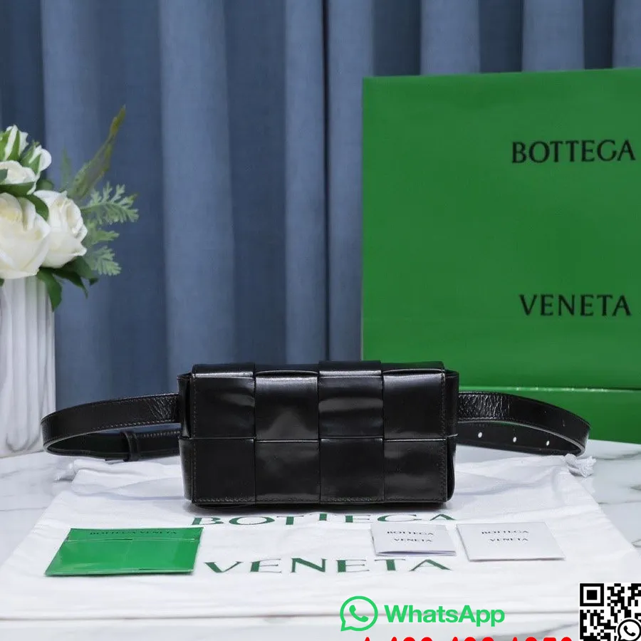 Bottega Veneta Mini Cassette Heuptas 18cm 668572 Lamsleer Collectie Lente/zomer 2022, Zwart