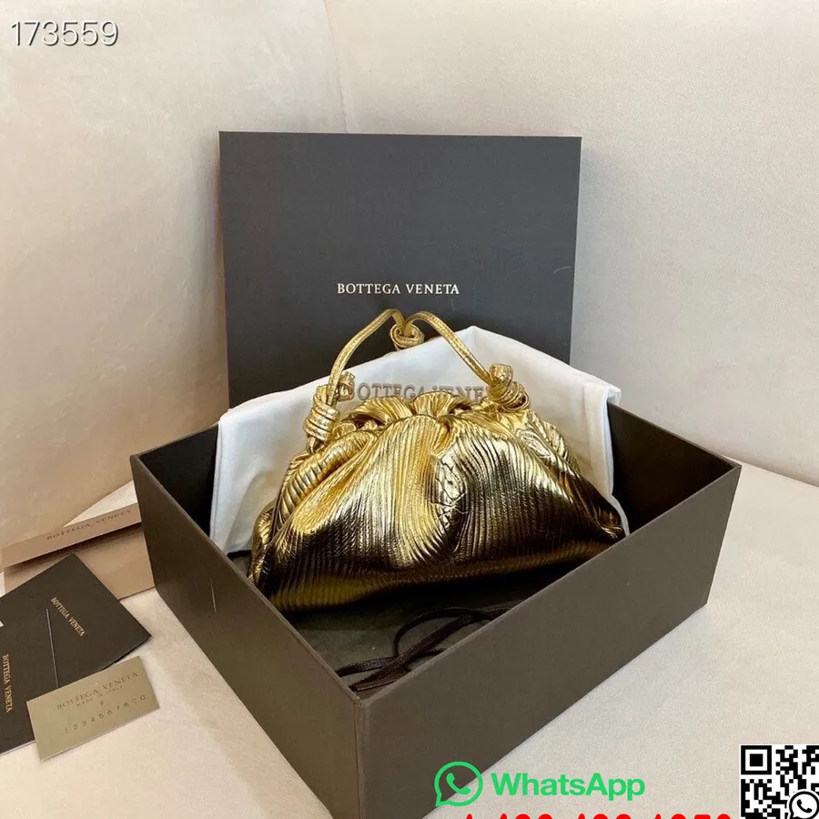 Bottega Veneta The Mini Pouch Skuldertaske 22cm 585852 Kalveskind Forår/sommer 2021 Kollektion, Metallisk Guld