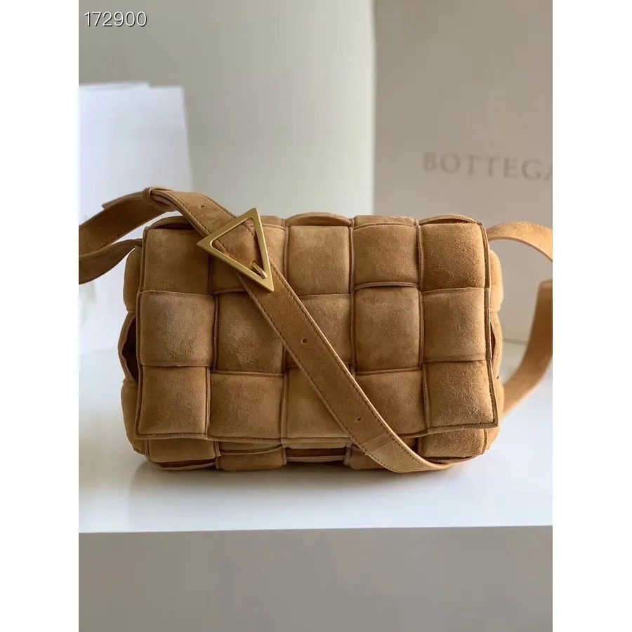 Bottega Veneta Kazettás Táska 24cm 591970 Velúr/borjúbőr 2021 Tavaszi/nyári Kollekció, Karamell