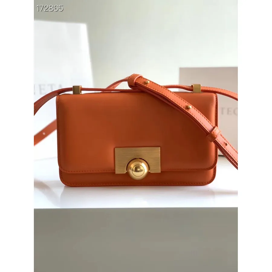 Bottega Veneta Bolsa De Ombro Clássica 21cm 587222 Couro De Bezerro Coleção Primavera/verão 2021, Laranja Queimado