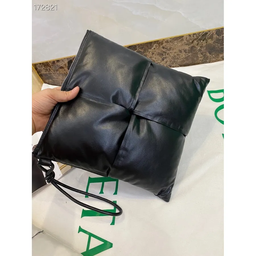 Bolsa Bottega Veneta Bolsa 28cm 630349 Couro De Bezerro Coleção Primavera/verão 2021, Preta