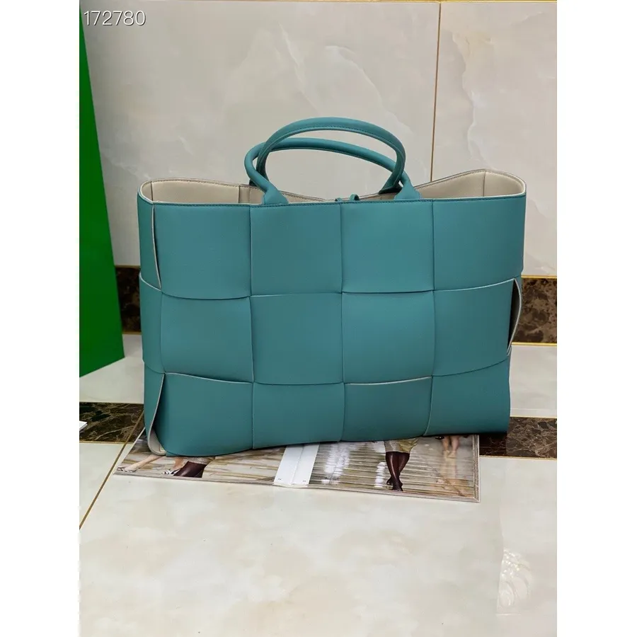 Bottega Veneta Arco Tote Bag 48cm Kulit Anak Sapi Koleksi Musim Semi/musim Panas 2021, Biru