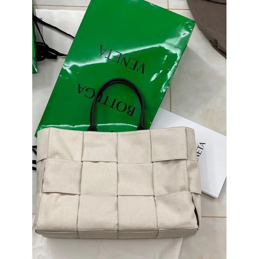 Bottega Veneta Arco Tote Bag 48cm Kanvas/kulit Anak Sapi Koleksi Musim Semi/musim Panas 2021, Krem