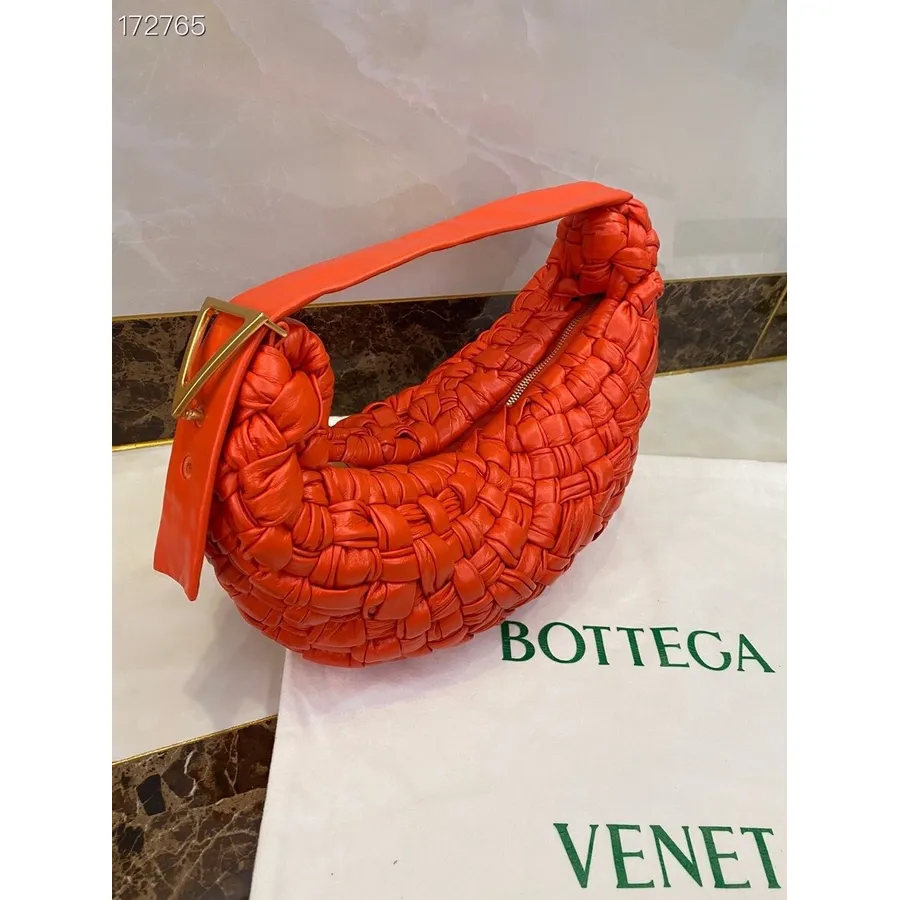 Bottega Veneta Banan Hobo Taske 43 Cm Papir Kalveskind Guld Hardware Efterår/vinter 2020 Kollektion, Orange