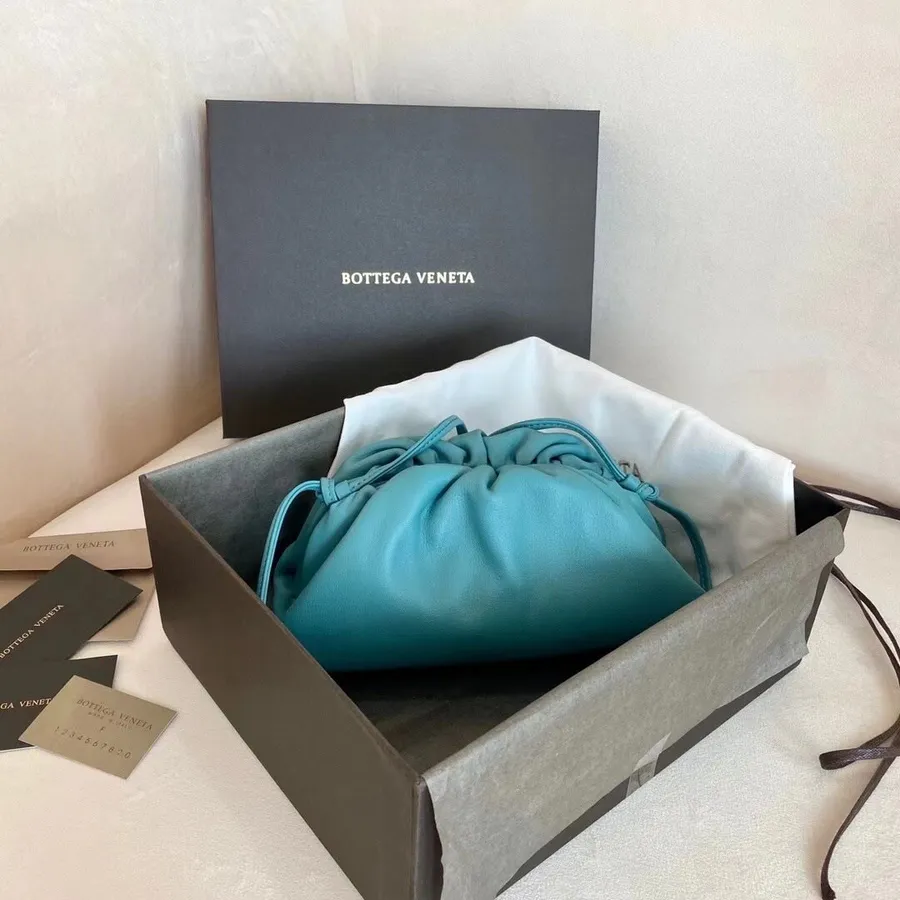 Bottega Veneta Woven The Mini Pouch Torba Za Rame 22 Cm Teleća Koža Kolekcija Jesen/zima 2020., Linoleum