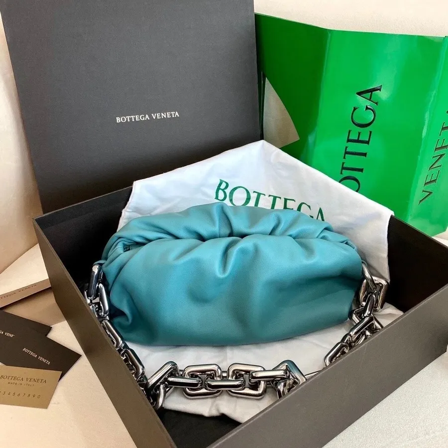 Bottega Veneta The Chain Pouch чанта през рамо 30 см сребърна хардуер телешка кожа колекция 2020 пролет/лято, тюркоаз