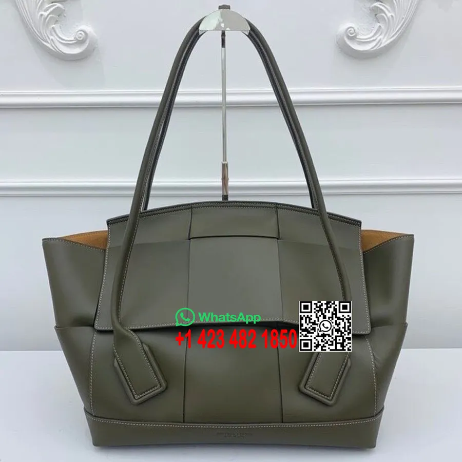 Сумка на плечо Bottega Veneta Arco 56см из телячьей кожи, коллекция весна/лето 2020, оливково-зеленый