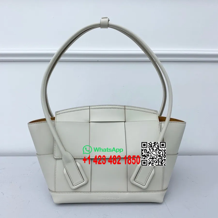 Bottega Veneta Arco Válltáska 33cm Borjúbőr 2020 Tavaszi/nyári Kollekció, Fehér