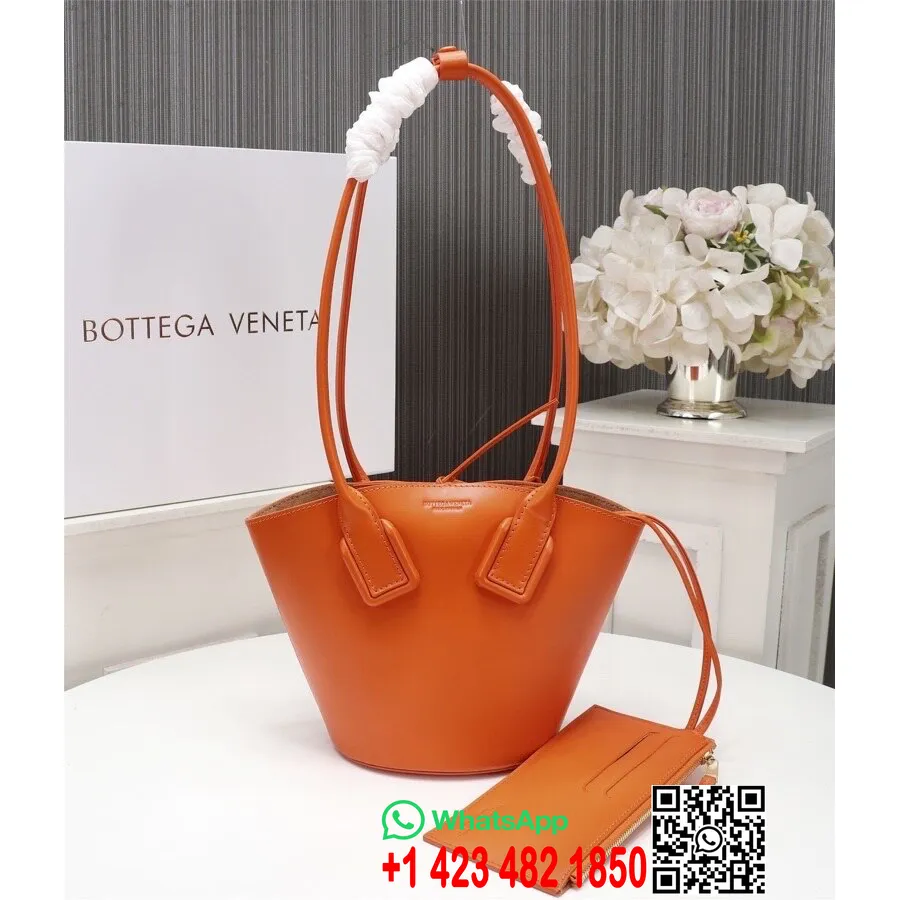 Сумка-тоут Bottega Veneta Mini Basket 28см из телячьей кожи, коллекция весна/лето 2020, оранжевый