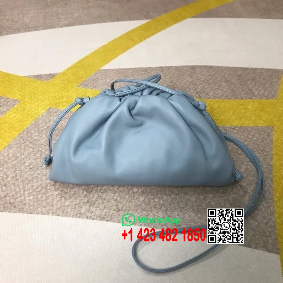 Bottega Veneta The Mini Pouch Skuldertaske 22cm Kalveskind 2020 Forår/sommer Kollektion, Lyseblå