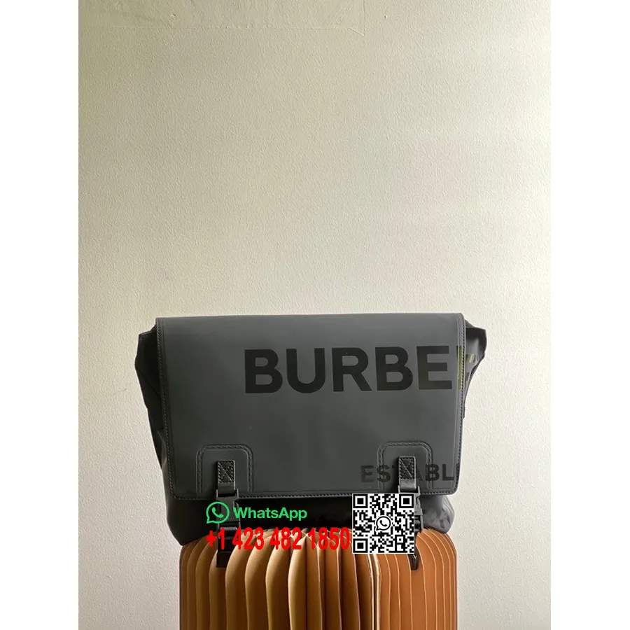 Bolsa Para Computador Burberry Horseferry 36cm Lona De Nylon Coleção Primavera/verão 2022, Preta