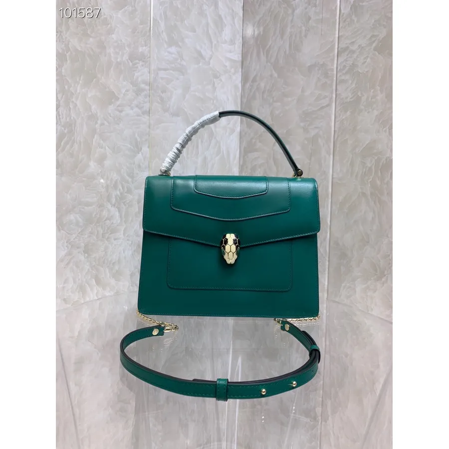 Bvlgari Serpenti Forever Felső Fogantyús Crossbody Táska 25cm 38629 Borjúbőr őszi/téli 2022 Kollekció, Zöld/zöld Malachit