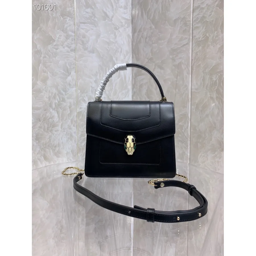 Bvlgari Serpenti Forever Crossbody Kabelka S Horní Rukojetí 20 Cm 38329 Teletina Kolekce Podzim/zima 2022, černá