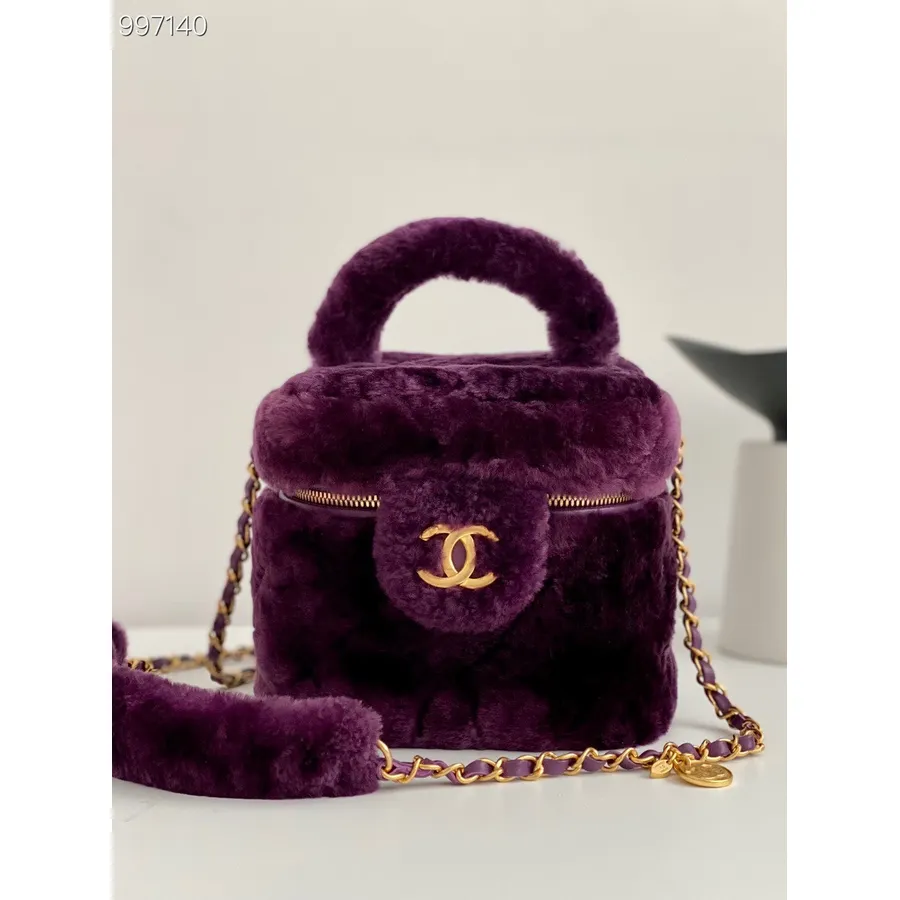 Chanel Vanity Case Bag 18CM Shearling Lambskin Leather Spring/Summer 2022 Collection, Purple