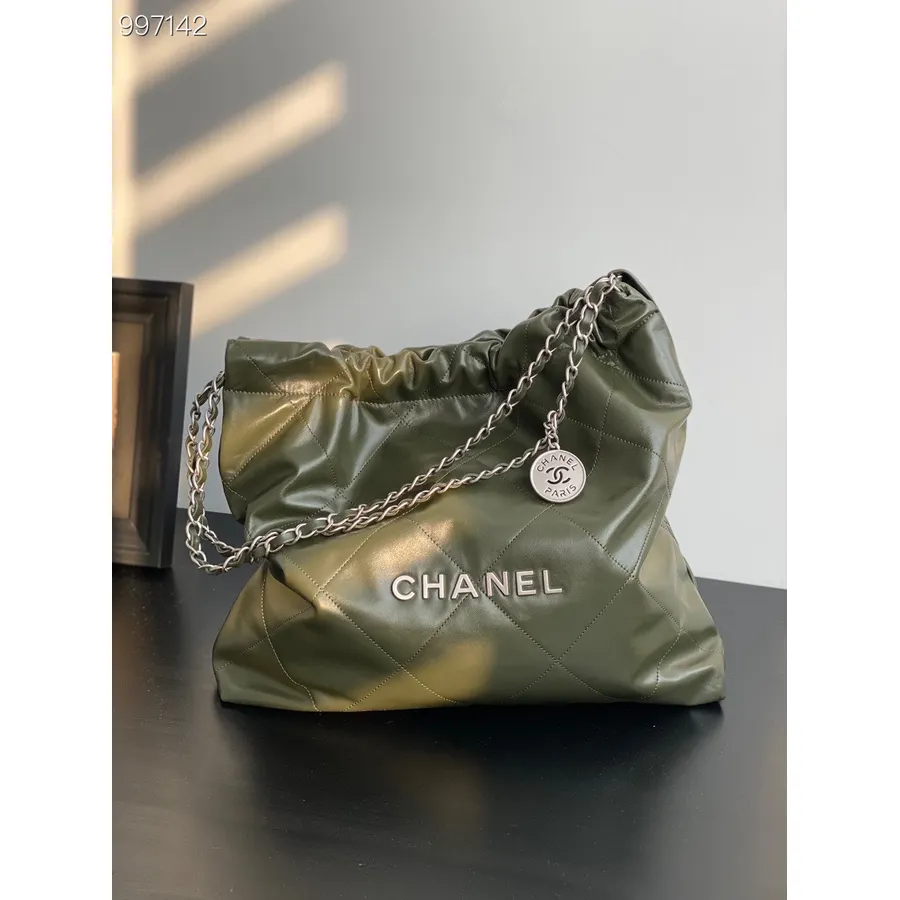 Chanel 22 Sacola De Compras 42cm Couro De Bezerro Brilhante Coleção Primavera/verão 2022, Verde Escuro