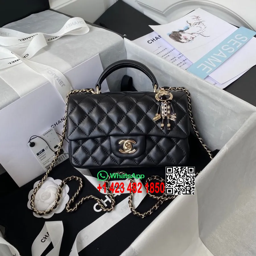 Bolso Chanel Con Solapa Y Asa Superior 20 Cm As2431 Herrajes Dorados Piel De Cordero Colección Primavera / Verano 2022, Negro