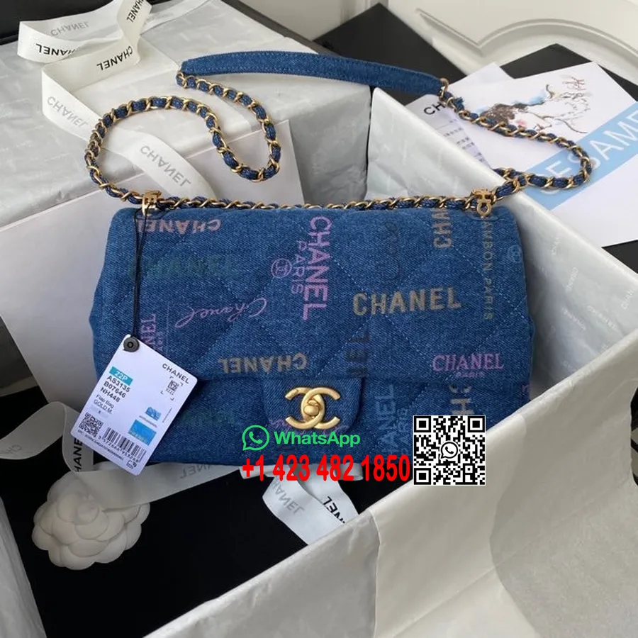 Bolso Con Solapa Chanel Graffiti 28cm As3135 Herrajes Dorados Colección Primavera / Verano 2022, Azul Denim Estampado