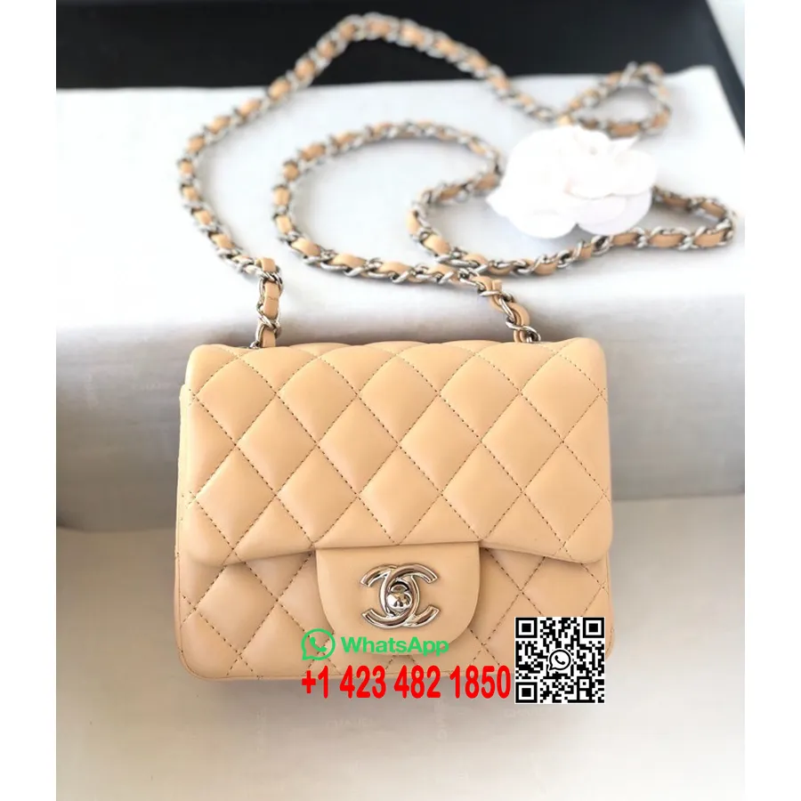 Chanel Classic Mini Sac à Rabat 18cm As1115 Matériel Argenté Cuir D'agneau Collection Printemps/été 2022, Beige