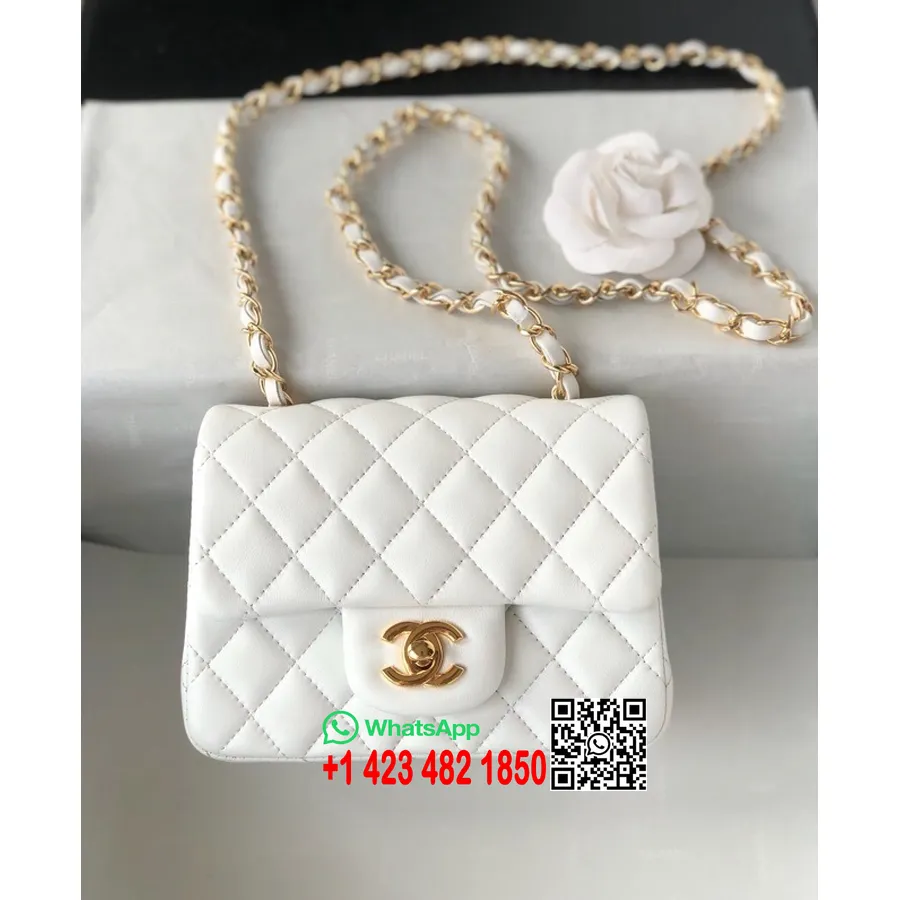 Geantă Chanel Clasică Mini Cu Clapă 18 Cm As1115 Feronerie Aurie Piele De Miel Colecția Primăvară/vară 2022, Alb