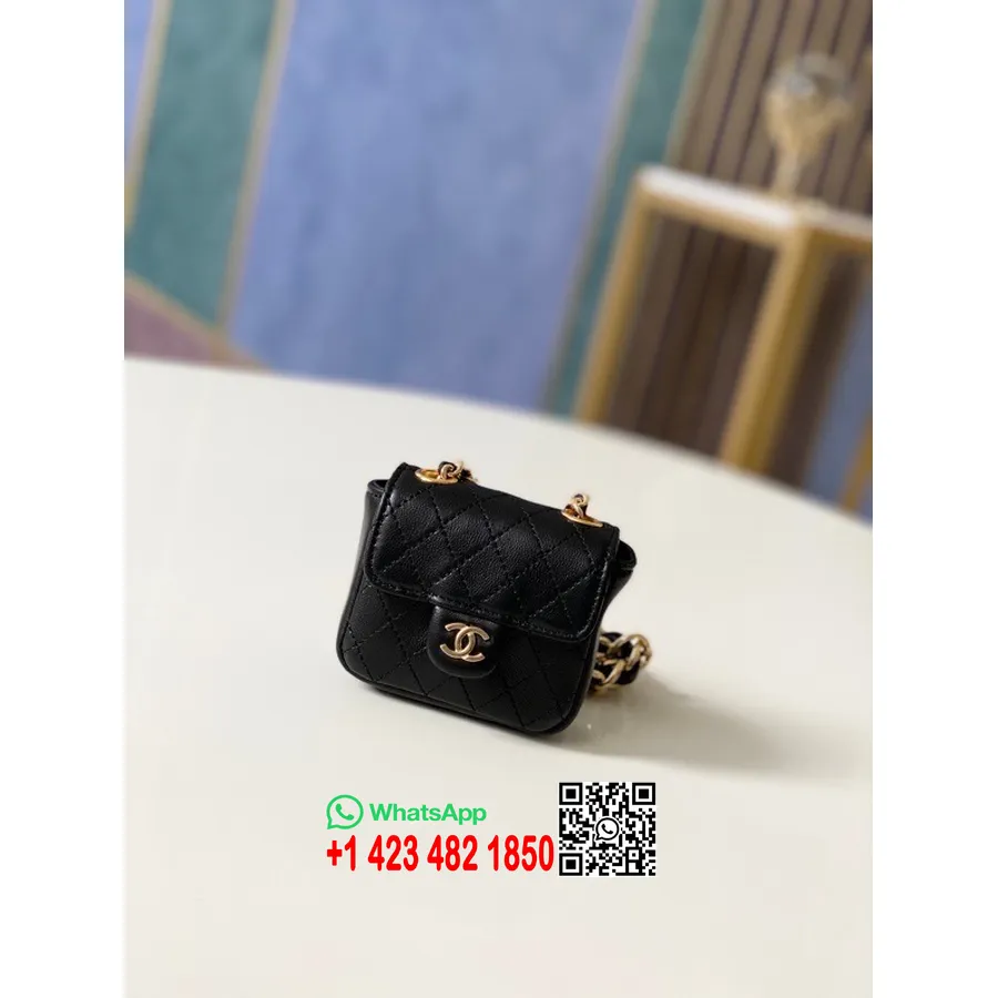 Chanel Bolso Riñonera En Miniatura 9 Cm As2080 Piel De Cordero Herrajes Dorados Colección Primavera/verano 2022, Negro