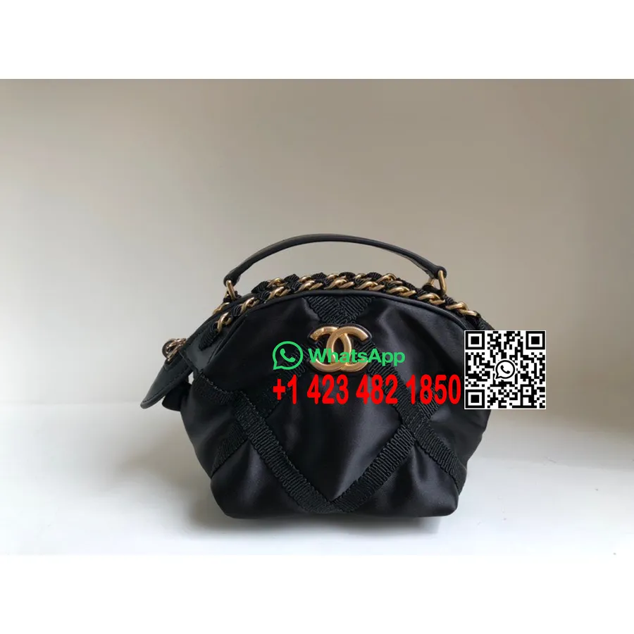 Geanta Mini Chanel Nylon Gros Grain 12cm Feronerie Aurie Colectia Primavara/vara 2022, Neagra