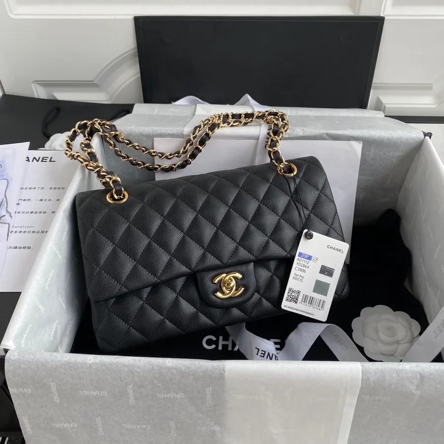 Chanel Klassieke Flaptas 25cm Generfd Kalfsleer Gouden Hardware Cruise Lente/zomercollectie 2022, Zwart