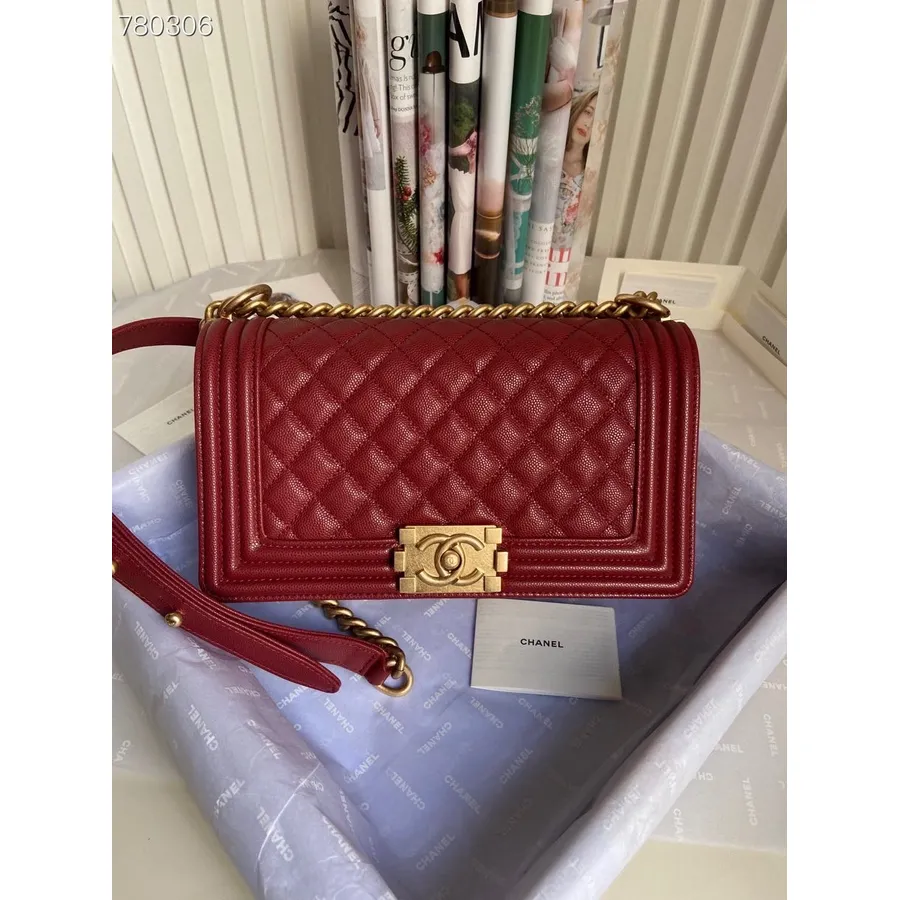 Chanel Jongenstas 25 Cm As67086 Gouden Hardware Kaviaarleer Herfst/wintercollectie 2021, Bordeauxrood