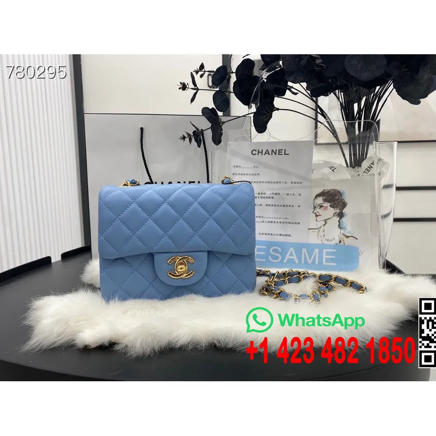 Geantă Chanel Mini Cu Clapă 22 Cm As1115 Hardware Auriu Piele De Miel Colecția Toamnă/iarna 2021, Albastru