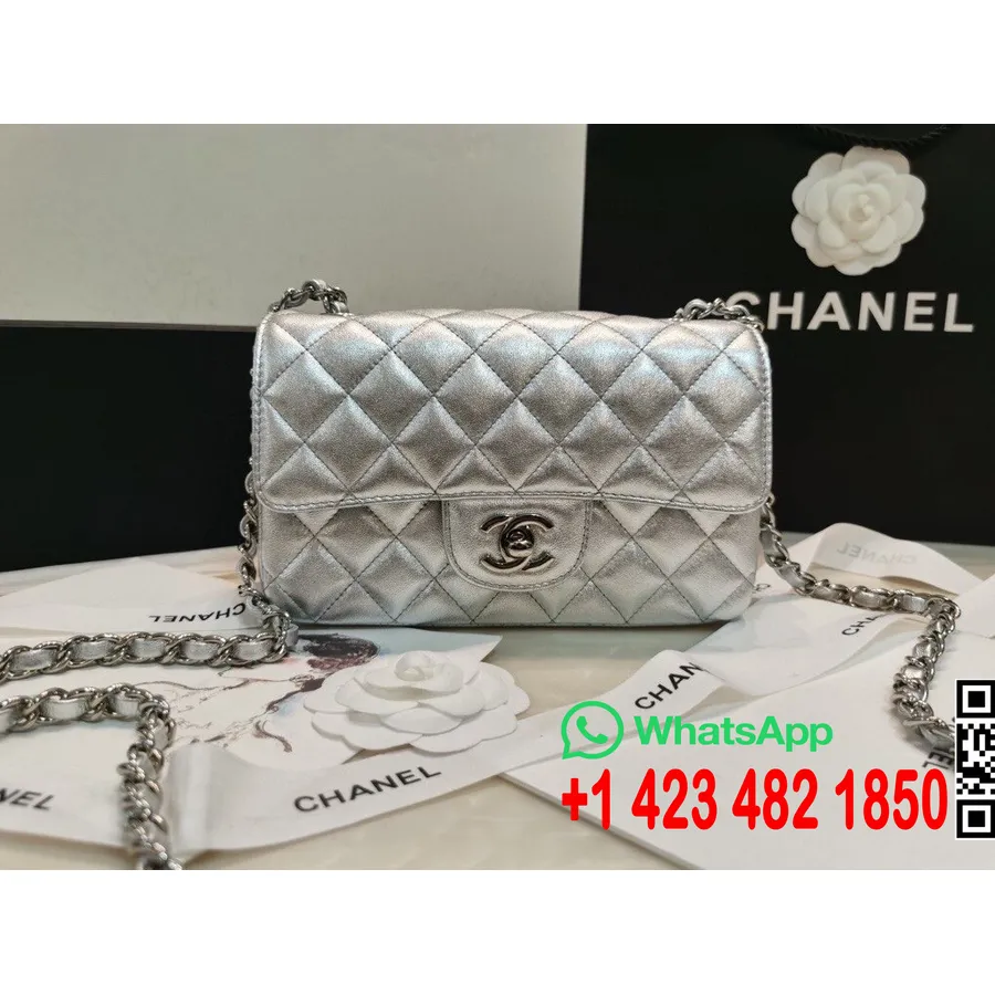 Sac à Rabat Chanel Classic 20cm Matériel Argenté Cuir D'agneau Collection Printemps/été 2021, Argent