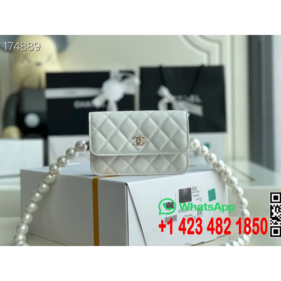 Bolso Woc Con Correa De Perlas Chanel 15 Cm Piel De Cordero Herrajes Dorados Colección Otoño/invierno 2020, Blanco