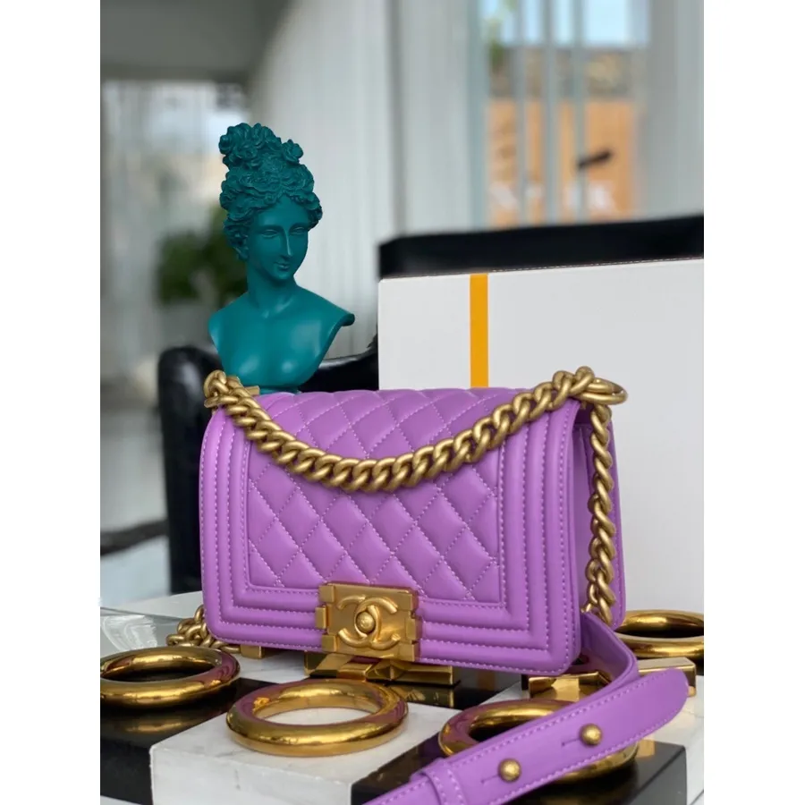 Bolso Chanel Leboy 20 Cm Piel De Cordero Herrajes Dorados Colección Primavera/verano 2020, Violeta