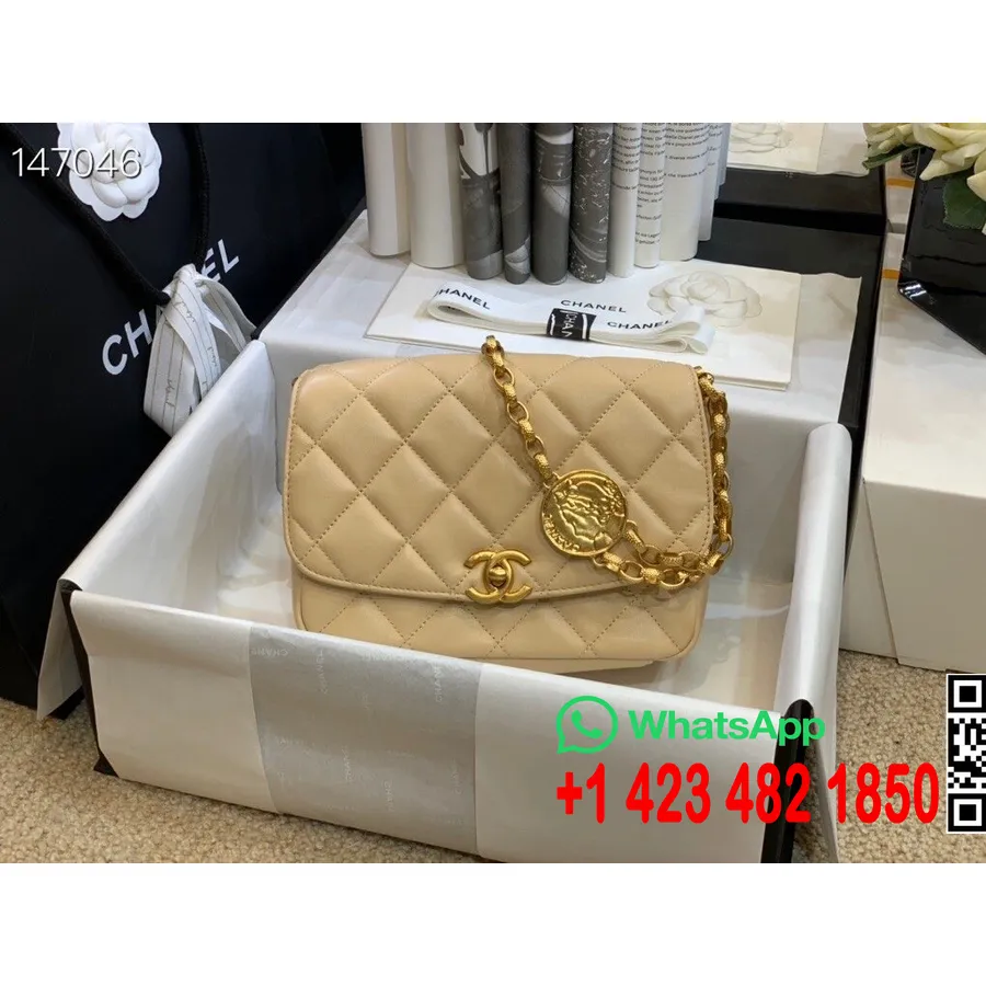 Sac Bandoulière Chaîne Orné Chanel 22 Cm Cuir D'agneau Matériel Doré Collection Automne/hiver 2020, Beige