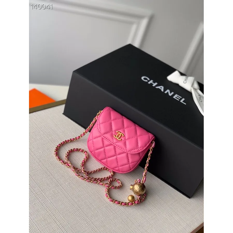 Chanel Mini Deréktáska Bájlánccal 10 Cm Báránybőr Arany Hardver 2020 őszi/téli Kollekció, Rózsaszín