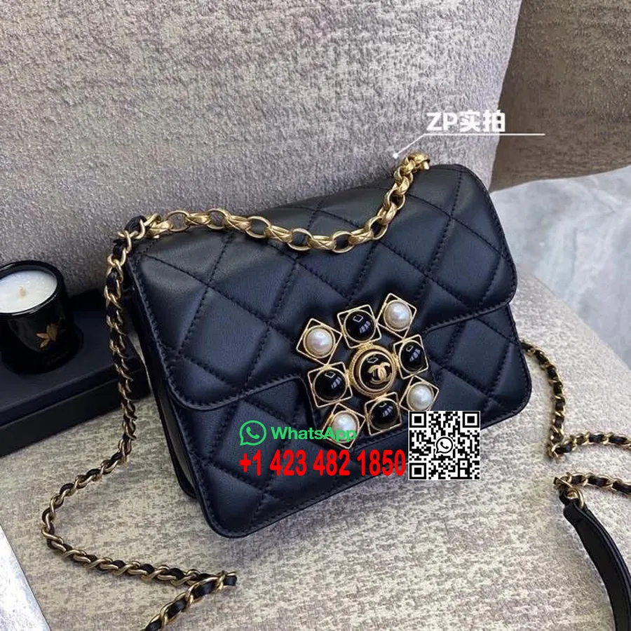 Bolso Con Solapa De Perlas Chanel Onyx Cm Piel De Becerro Herrajes Dorados Colección Otoño / Invierno 2020, Negro