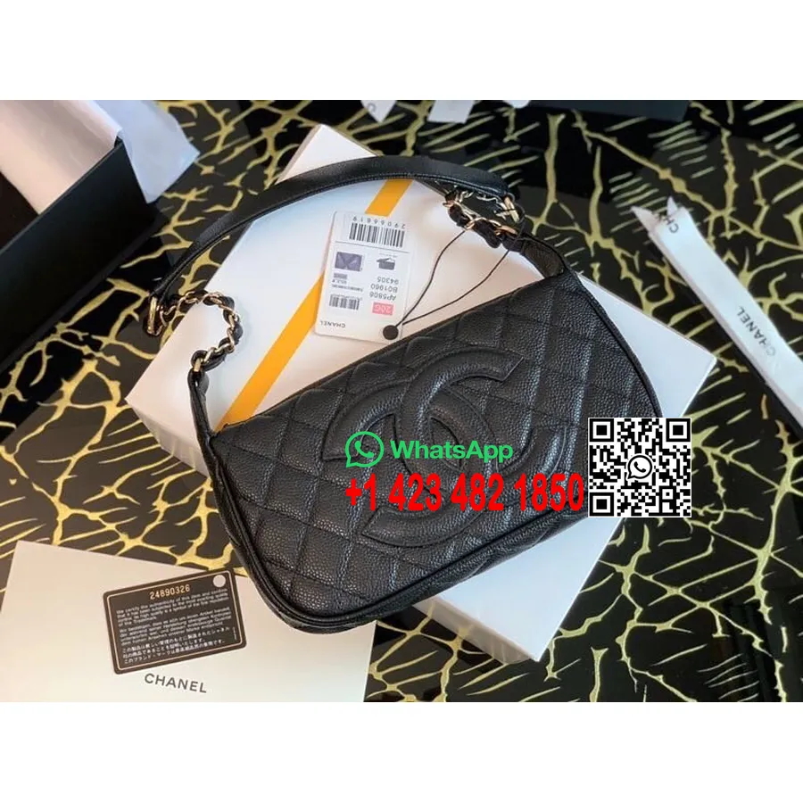 Bolsa De Ombro Com Logotipo Chanel Cc 25 Cm Ouro Hardware Caviar Couro Coleção Primavera / Verão 2020, Preto